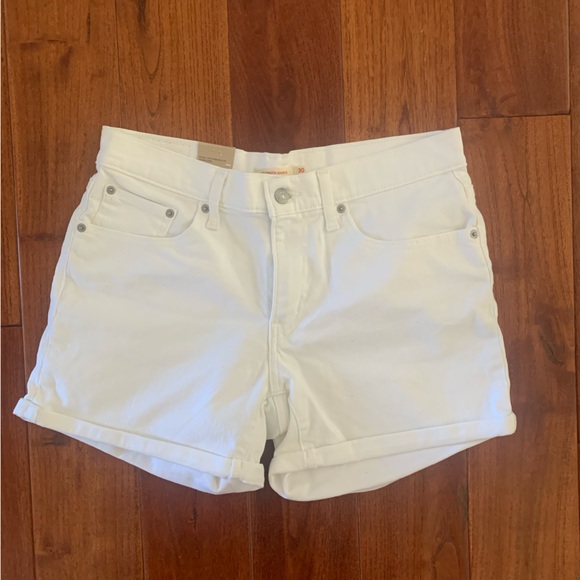 Levi's Strauss Women's Jean SHORTS Mid-Length Denim White Size 10 W 30 NWT Cuff - Picture 2 of 13
